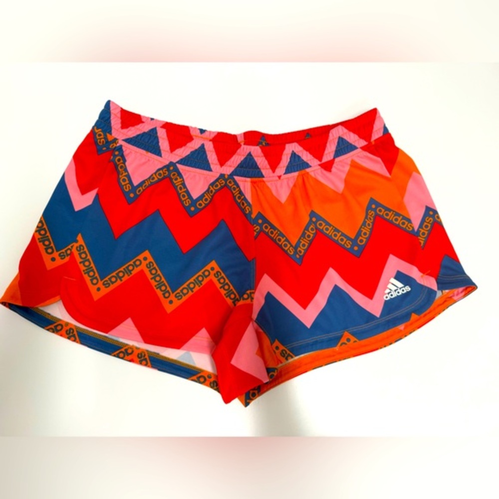 Adidas Zig-Zag Logo Shorts Size M NWOT | Bold Print Athletic Shorts